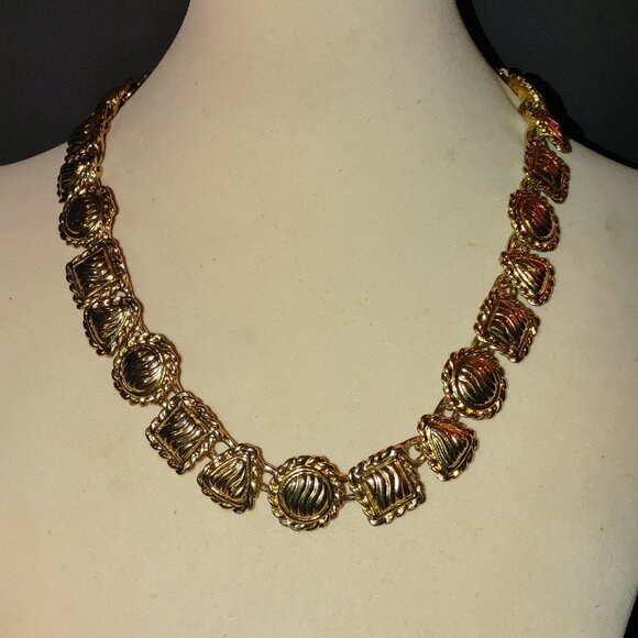 Anne Klein Link Necklace 16 Gold Tone Chunky Adjustable Toggle Clasp Texture - Picture 4 of 9